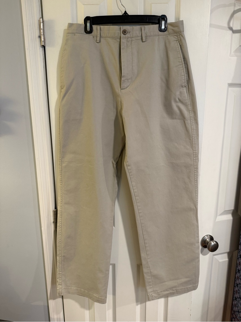 Men's Gap Khaki Straight-Leg Pants
